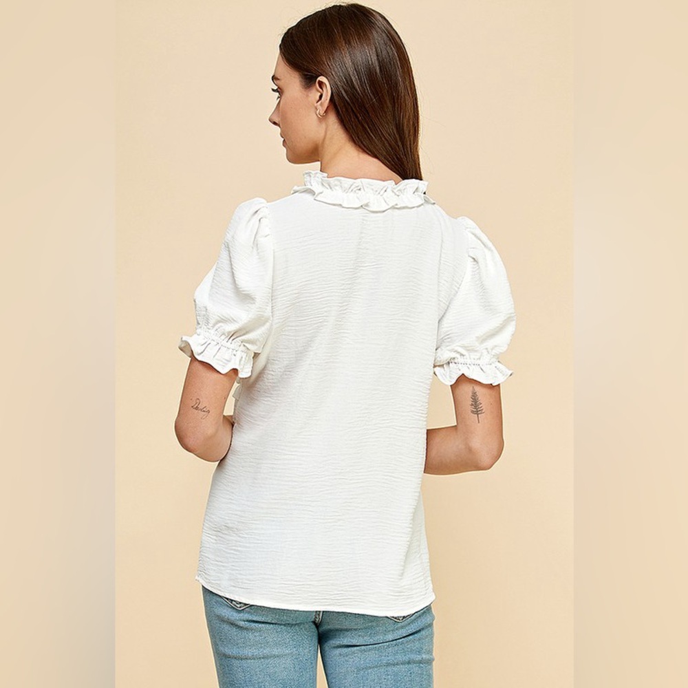 Lime 'N' Chili Solid Ruffled Deep V-Neck Puff Sleeve Babydoll Top - Picture 3 of 4